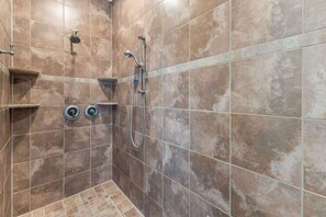 Shower - Coastal Cabana, an island escape (Carolina Beach)
