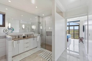Shower, hair dryer, towels, soap - Penthouse: Beach Club, Private Patio, BBQ grill (Brasilito)