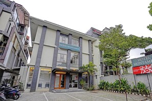 Exterior - Luxury Twin Stay with Free WiFi and Parking (Bandung)