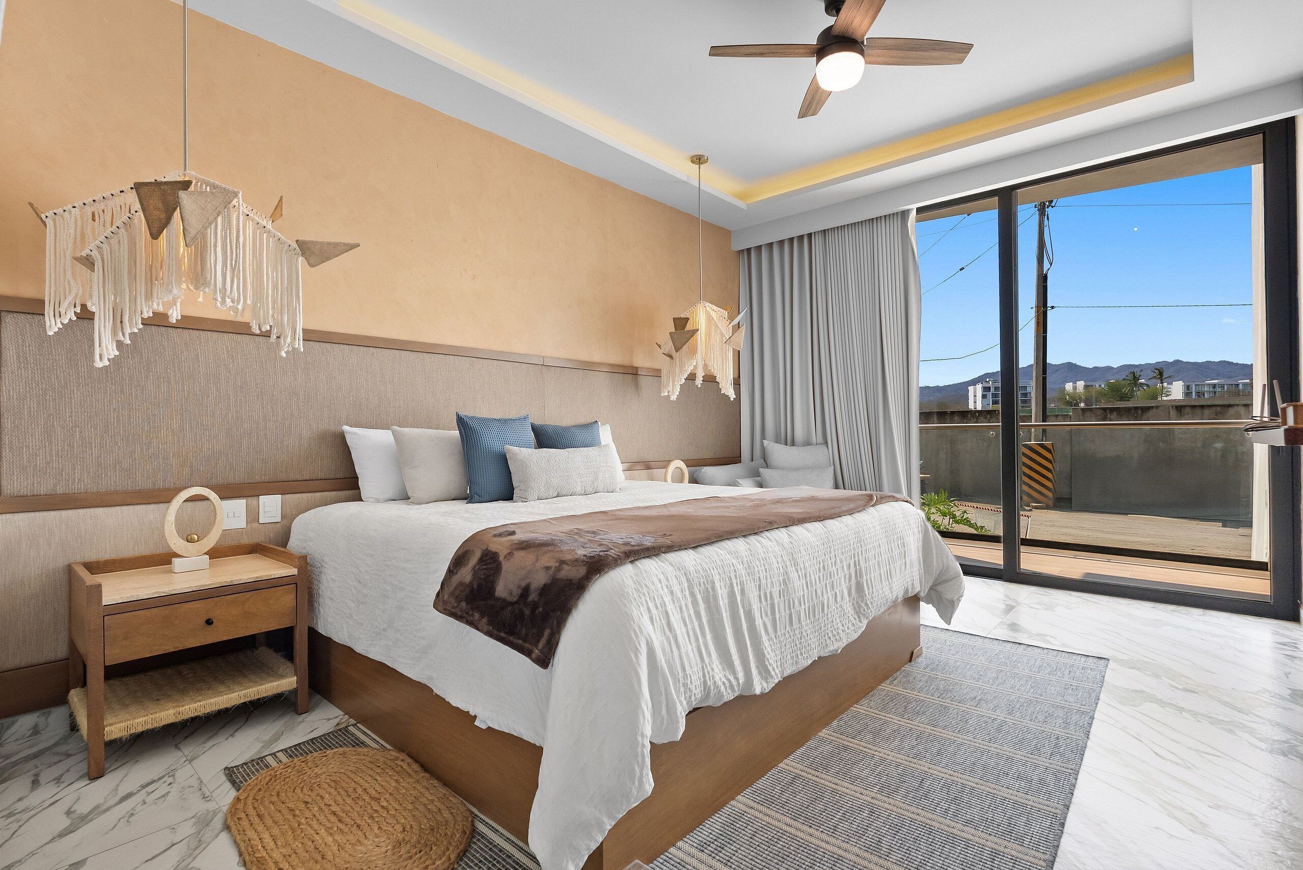 Premium-Apartment | Hochwertige Bettwaren, individuell dekoriert, individuell eingerichtet