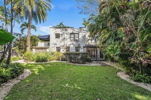 Exterior - Spacious & Stylish 3BR Retreat near Victoria Park (Fort Lauderdale)