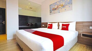 Desk, WiFi (free), bed sheets