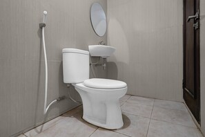 Doccia, bidet, asciugamani