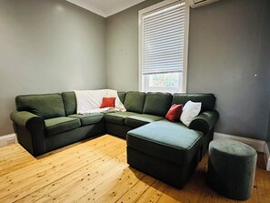 TV - Cottage by the sea - exceptional location (Warrnambool)