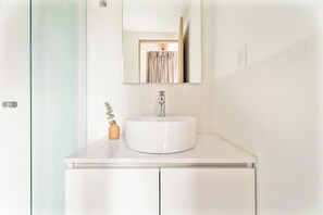 Bathroom - Bright 2BR apt Heart of Roma Norte (Mexico City)