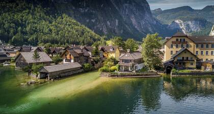 LOFT AM SEE - Apartment with direct lake access in Hallstatt
