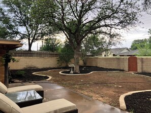 Property grounds - Right at Home-Midland Home away from Home with Billiards (Midland)