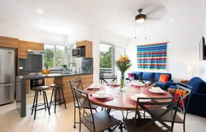Dining - Welcome to the jungle. 2-bed, 2- bath in  Akumal w/splash pool, ocean view (Akumal)