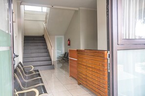 Lobby - Luxury Deluxe DBL Retreat W/ Free WiFi and Parking (Bogor)