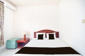 Room - Luxury Family Suite W/ Free WiFi Parking and Pool (Bogor)