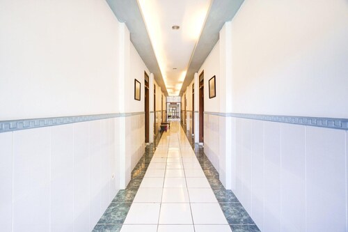 Luxury Family Suite W/ Free WiFi Parking and Pool