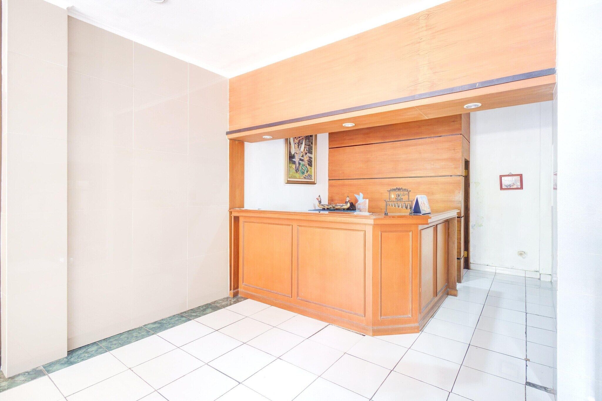 Entrance / Reception