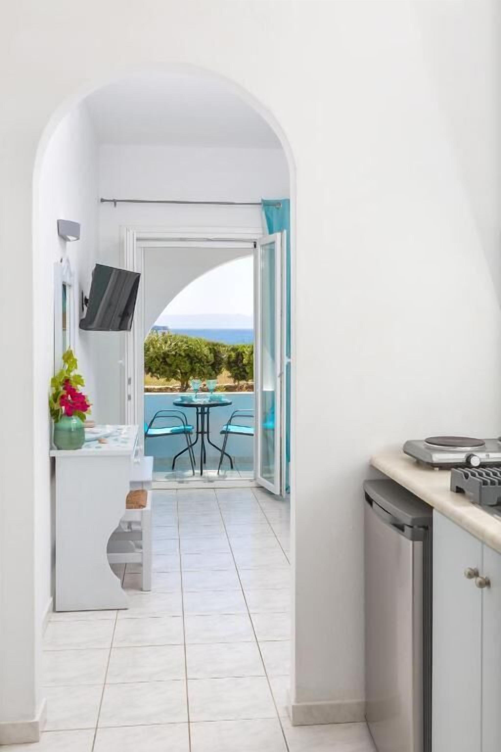 Deluxe Double Room, Balcony, Sea View | Bahagian dalam