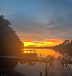 Miscellaneous - 2 Bedroom Lake Front Tiny Home in Anderson, beside Legendary Green Pond Landing (Anderson)