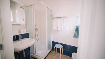 Junior-Suite, Balkon | Badezimmer