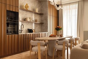 Apartment | Dining - Luxury A/C Apt - 10p/4bdr - Arc de Triomphe (Paris)