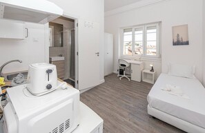 Room - HOUZE Comfort 9 room flat with view in City Center (Lisboa)