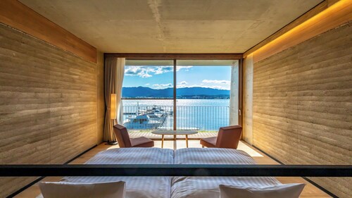 Yanmar Sunset Marina Clubhouse & Hotel