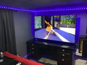 Condo, ban công, quang cảnh vườn | Nội thất