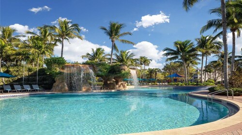 Bonita Springs Resort Stay with Lazy River, Pools & Spacious 2BR Villa