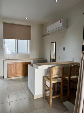 Deluxe Shared Dormitory | Interior - Bahía Sirenas (Puerto Escondido)