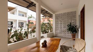 Loft Comfort, pemandangan kebun | Tempat makan outdoor