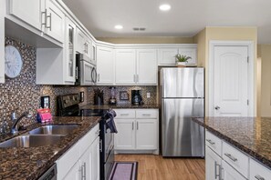 Fridge, microwave, oven, stovetop - Walk-Out Beach Access Sunchase Ground Floor (South Padre Island)