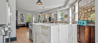DC Luxury Townhouse: Rooftop, 5BR, Groups/Getaways