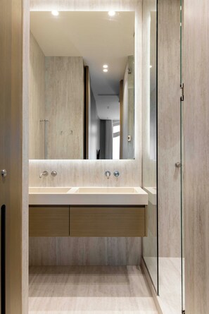 Apartment | Bathroom - Luxury Flat -2br/6p- Madeleine/saint Honore (Paris)