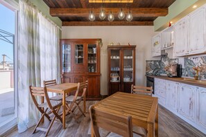 Dining - 'Beb della Stazione - Capo Treno' Apartment with Wi-Fi and Air Conditioning (Pachino)
