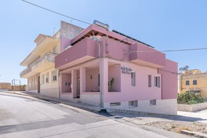 Exterior - Apartment 'Beb Della Stazione - Arrivo' with Wi-Fi and Air Conditioning (Pachino)