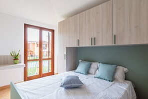 3 chambres, fer et planche à repasser, accès Internet, draps fournis