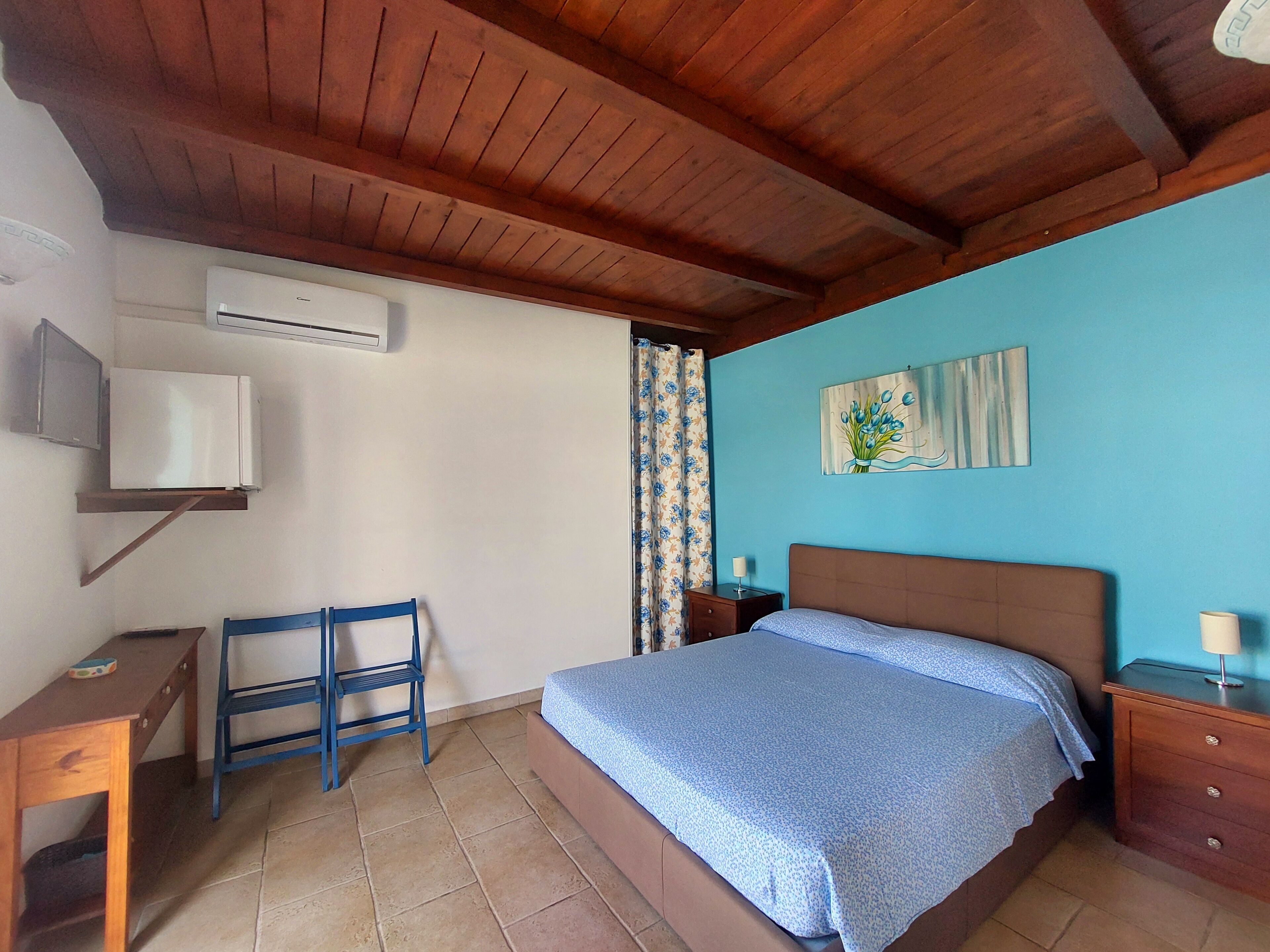 1 chambre, fer et planche à repasser, Wi-Fi, draps fournis