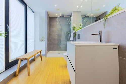 Boutique King Suite - Penarth
