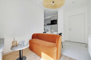 Apartment | Living area - Elegant Appt - 1bdr/2p - Near Paris & La Defense (Suresnes)