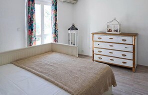4 slaapkamers, een strijkplank/strijkijzer, gratis wifi