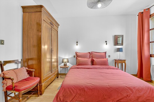 Chambre d’hôtes - Chambre Corail 18 m² - avec vue montagne & piscine privée