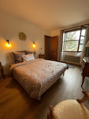 Room - Le Domaines Des Thermes – T2 with Shared Pool, Peaceful Setting and Mountain Views (Gap)