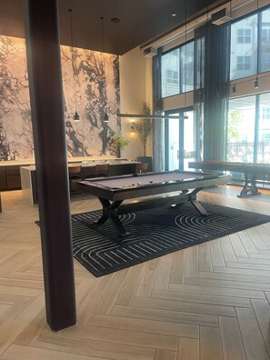 Games room - Brandnew 2-bedroom apartment in beautiful ATL minutes 2 Benz& Braves Stadium (Atlanta)