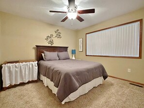 2 bedrooms, WiFi, bed sheets