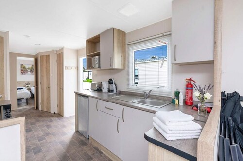 Stylish Caravan Haven Seton Sands only 25min to Edinburgh