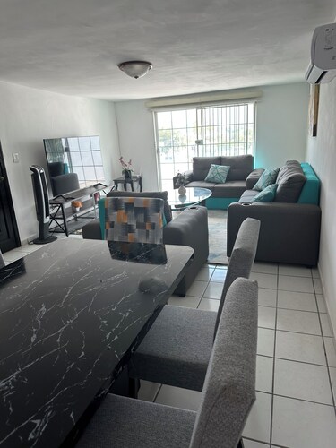 Comfortable house with view of the city in a quiet area