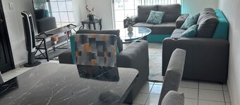 Comfortable house with view of the city in a quiet area