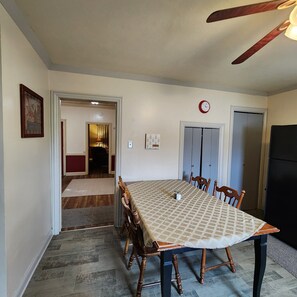 Dining - The Stone House - 3beds/1 1/2 bath  Private Fenced Backyard w/ Grill & Fire Pit (Chillicothe)