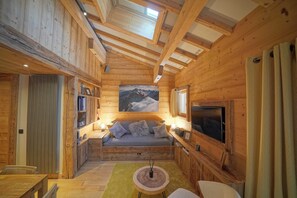 Apartment | Living area - Warm Alpine Apartment 2BR 5P - Megeve (Megeve)