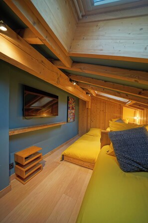 Apartment | 2 bedrooms, bed sheets - Warm Alpine Apartment 2BR 5P - Megeve (Megeve)