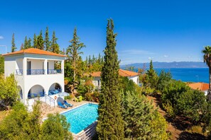 House - Villa Cleo With 3 Bedrooms and 2 Bathrooms (Messini)