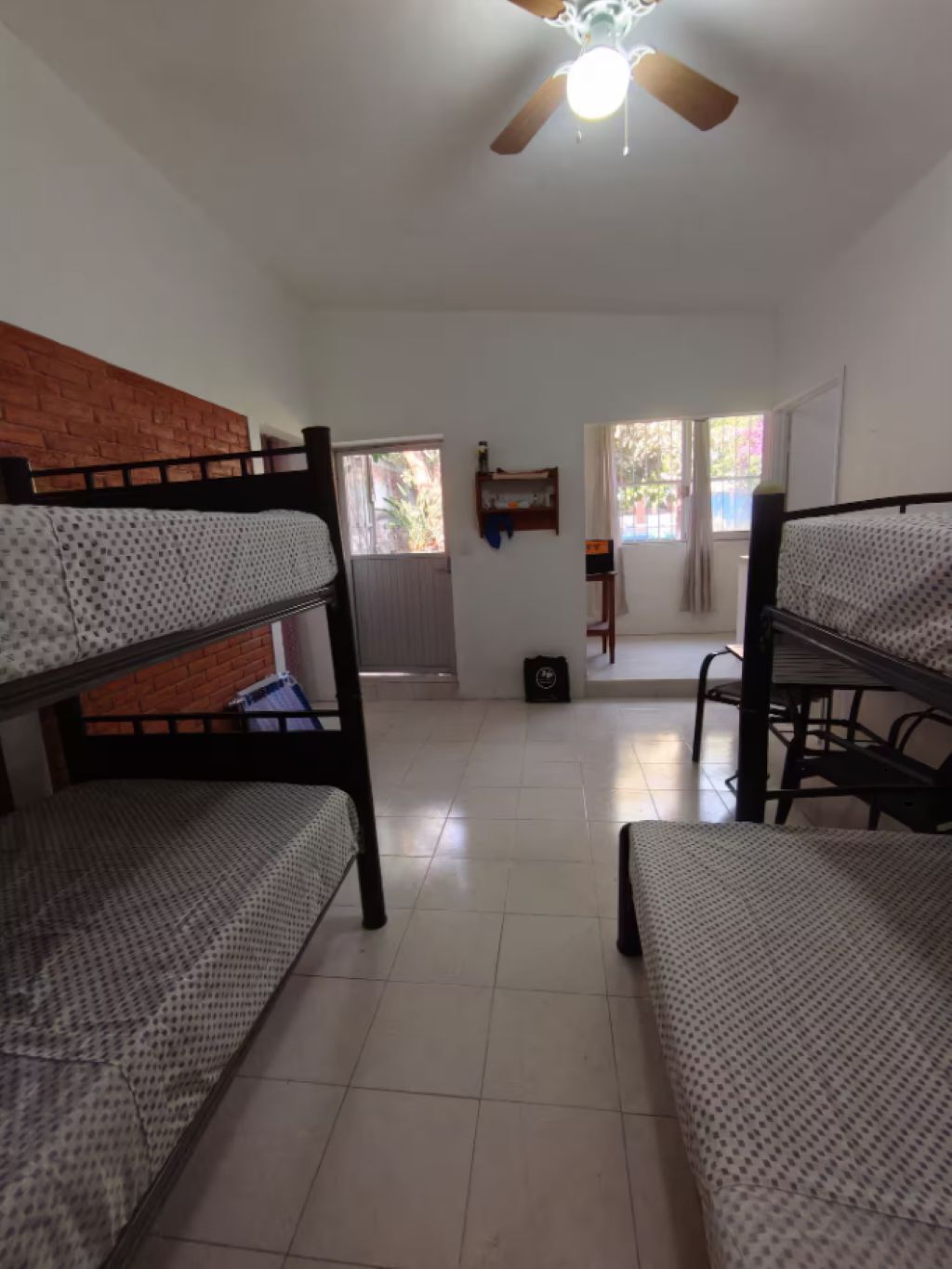 3 bedrooms, free WiFi, bed sheets, wheelchair access