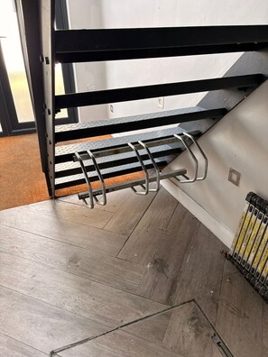 Interior - Cosy Battersea Flat | Zone 2 London | Sleeps 5 | Free Parking! (London)