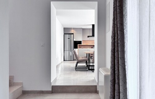 Lovely home in Lozovac